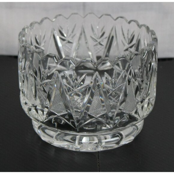 Rose Collection Lead Crystal Glass Bowl w/Intricate Design - Picture 1 of 6